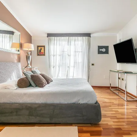 Relais La Lanterne בית הארחה 4*