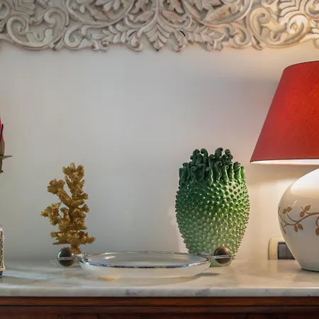 Relais La Lanterne بيت ضيافة 4*