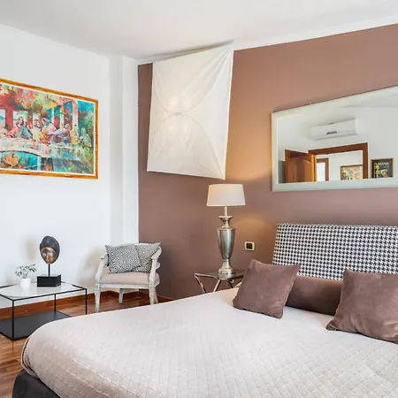 Relais La Lanterne كالياري