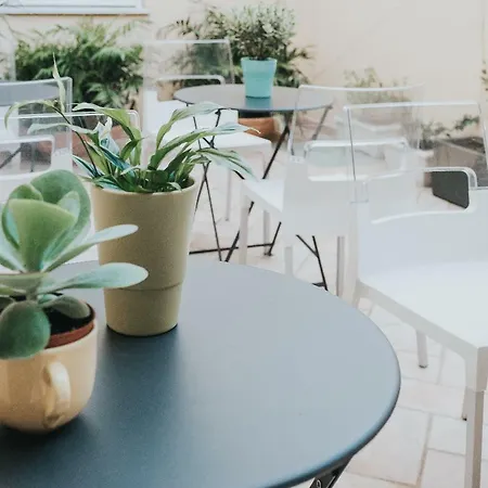 Relais La Lanterne בית הארחה 4*