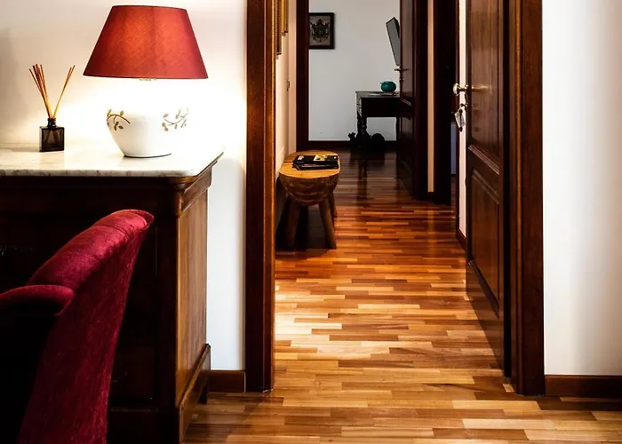 Konukevi Relais La Lanterne Cagliari